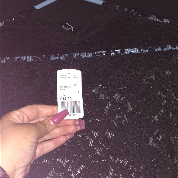 Black Mesh Long sleeve crop top - Picture 3 of 3